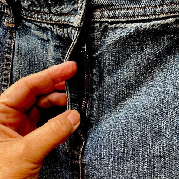 Anne Taylor Loft Factory Retro Y2K Medium Wash Front Pockets Denim Skirt Size 4 - Picture 2 of 11